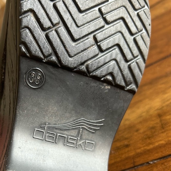 Dansko Black Professional Leather Clog Size 7.5 - 8 Style 047020202 MSRP 145.00 - Picture 9 of 12